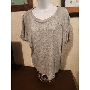 Closet Essential! Old Navy Gray T-Shirt - Perfect Basic Tee | Size M